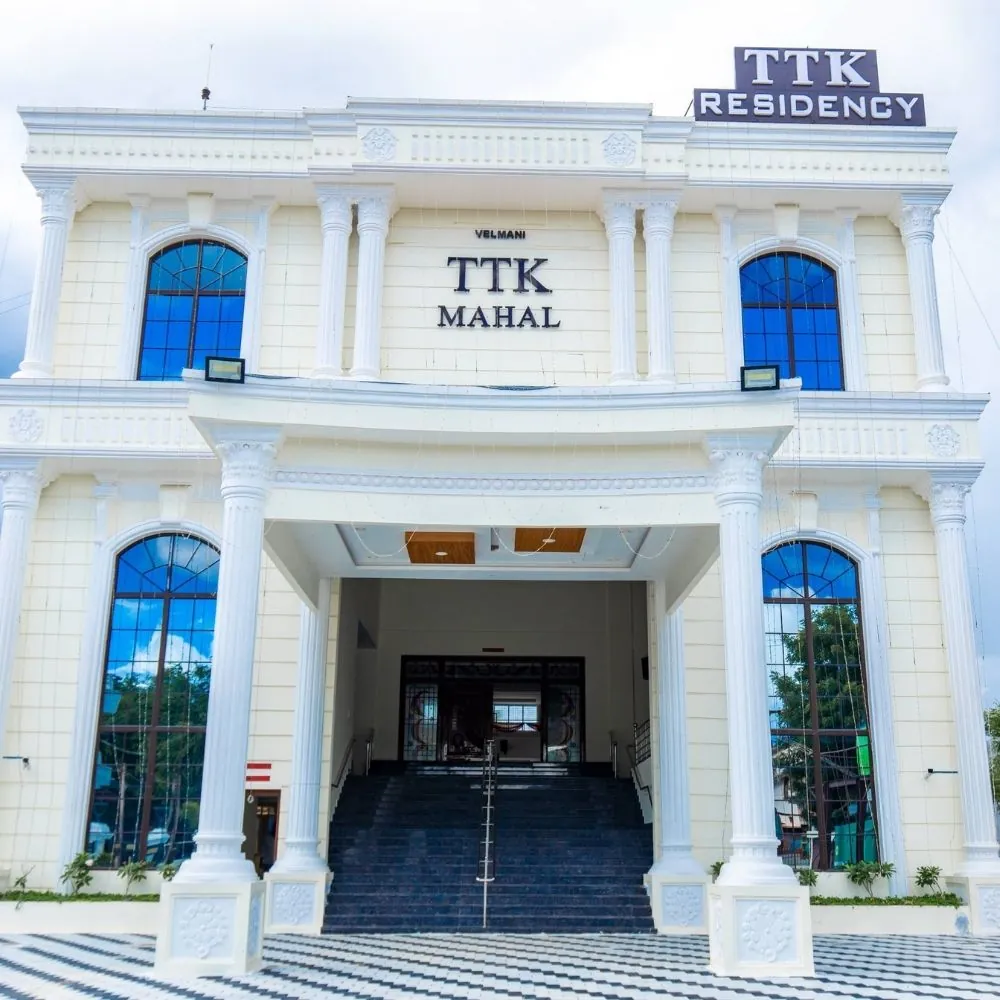 The entrance to TTK Mahal